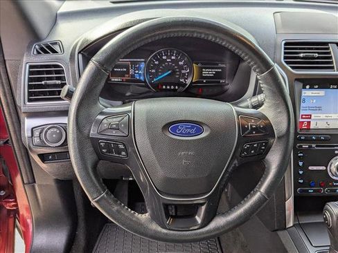 Used 2018 Ford Explorer Limited w/ Equipment Group 301A image 13