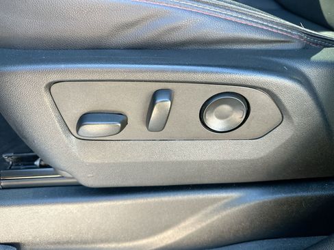 Used 2022 Chevrolet Tahoe RST w/ Sport Performance Package image 12