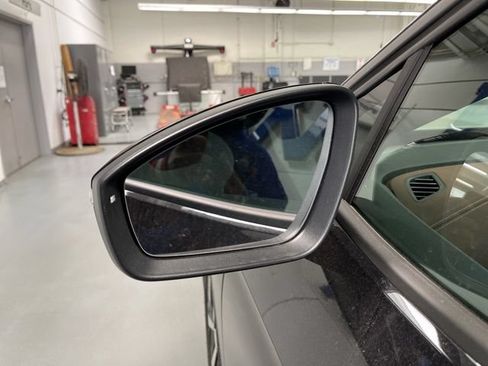 New 2026 Volkswagen ID.4 Pro RWD image 13