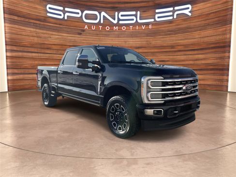 Used 2023 Ford F350 Platinum image 7