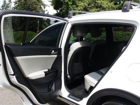 Used 2019 Kia Sportage EX w/ EX Sport Appearance Package AWD/4WD image 15