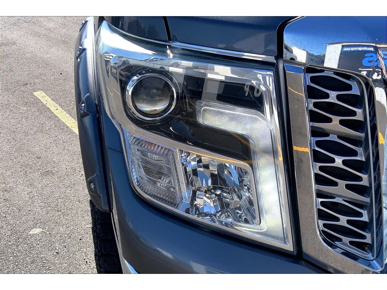 Used 2016 Nissan Titan SL AWD/4WD image 29