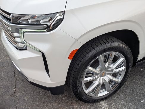 Certified 2022 Chevrolet Suburban High Country w/ Max Trailering Package image 11