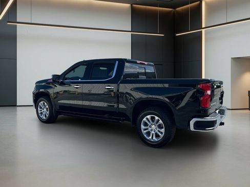 Used 2026 Chevrolet Silverado 1500 LTZ AWD/4WD image 3