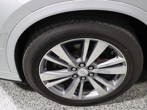 Used 2020 Cadillac XT6 Premium Luxury image 11