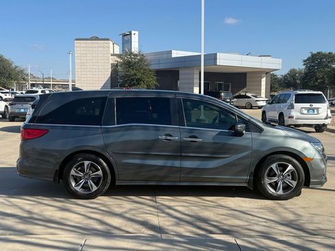 Used 2019 Honda Odyssey Touring image 8