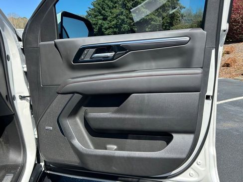 Used 2025 Chevrolet Suburban RST w/ Comfort Package image 62