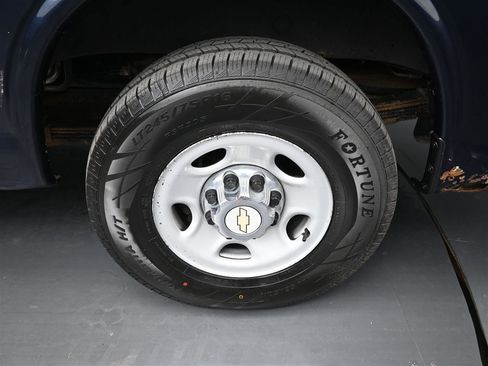 Used 2014 Chevrolet Express 3500 LT w/ LT Preferred Equipment Group RWD image 16