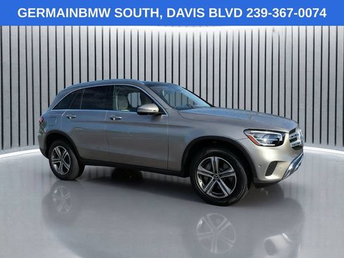 Used 2022 Mercedes-Benz GLC 300 4MATIC image 3