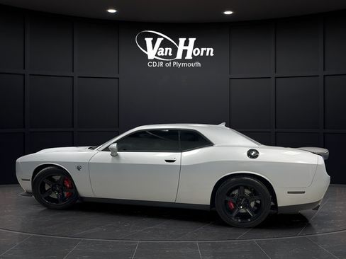 Used 2019 Dodge Challenger SRT Hellcat Redeye RWD image 4