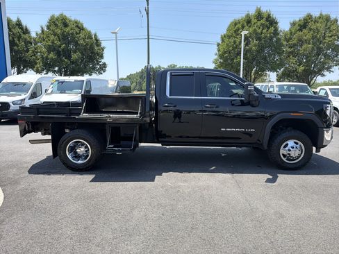 Used 2024 GMC Sierra 3500 SLE AWD/4WD image 11