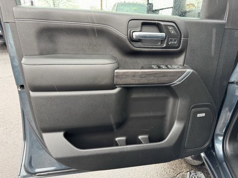 Used 2020 Chevrolet Silverado 2500 LTZ w/ LTZ Plus Package image 19