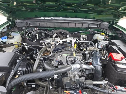 Used 2025 Ford Bronco Outer Banks image 11