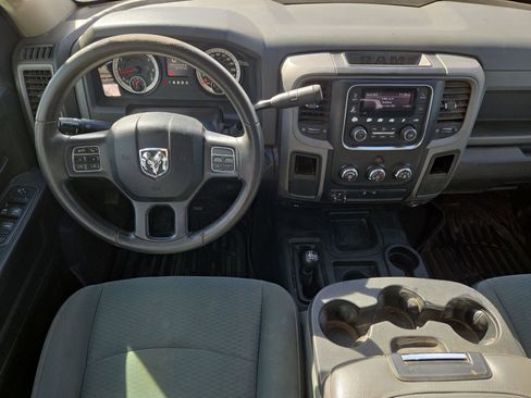 Used 2016 RAM 2500 Tradesman w/ Chrome Appearance Group image 14