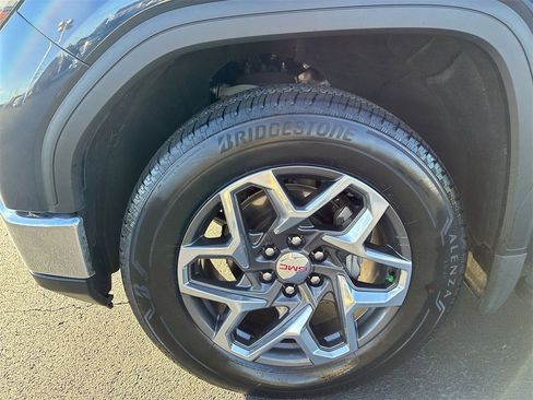 Used 2023 GMC Sierra 1500 SLT w/ SLT Premium Package image 10