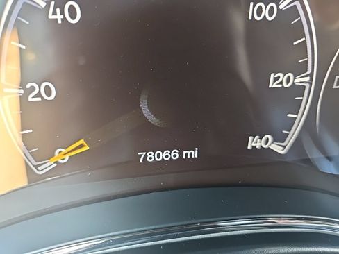 Used 2019 Jeep Grand Cherokee Limited w/ Luxury Group II AWD/4WD image 17