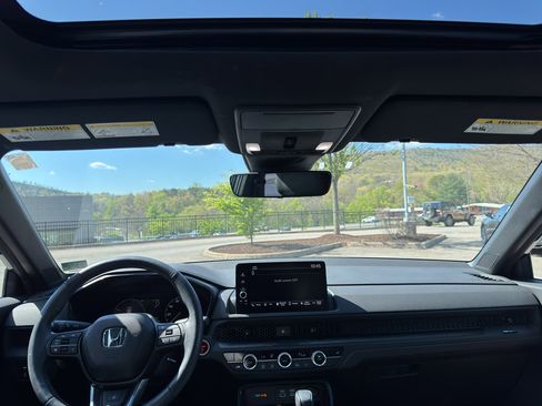 Used 2025 Honda CR-V Sport-L image 11