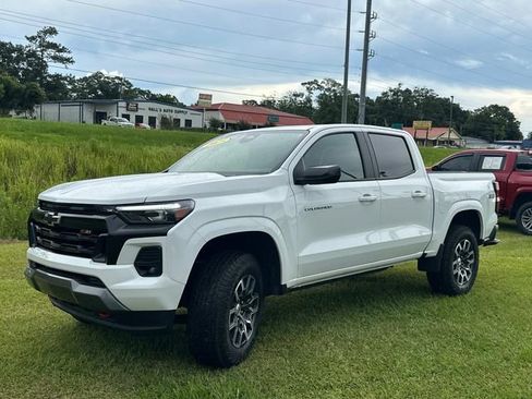 Used 2025 Chevrolet Colorado Z71 image 15