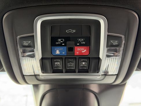 Used 2021 RAM 3500 Limited AWD/4WD image 24