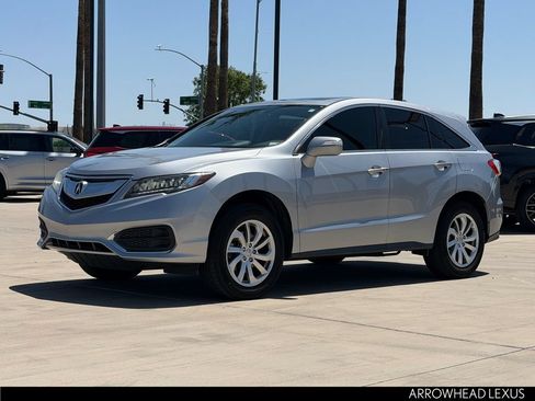 Used 2018 Acura RDX FWD w/ Technology Package image 2