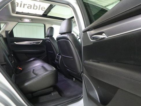 Used 2017 Cadillac XT5 Luxury w/ Driver Awareness Package AWD/4WD image 11
