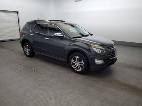 Used 2017 Chevrolet Equinox Premier w/ Enhanced Convenience Package FWD image 11