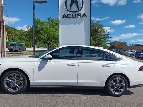 Used 2023 Honda Accord EX image 2