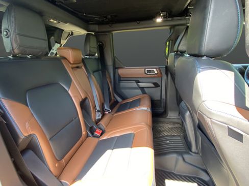Used 2024 Ford Bronco Outer Banks AWD/4WD image 26