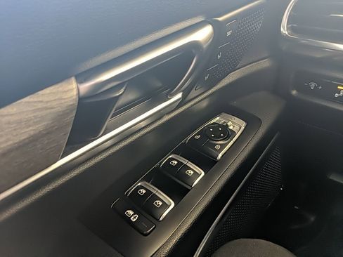 Used 2022 Kia Telluride SX w/ SX Prestige Package image 34