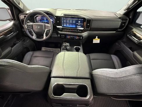Used 2024 Chevrolet Silverado 1500 LT Trail Boss w/ LT Trail Boss Premium Package AWD/4WD image 32