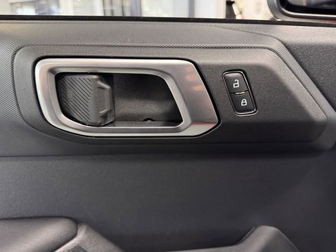 New 2025 Ford Bronco Big Bend w/ Black Diamond Package image 16