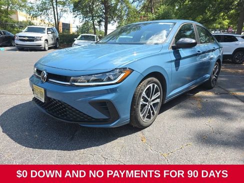 Used 2025 Volkswagen Jetta Sport FWD image 1