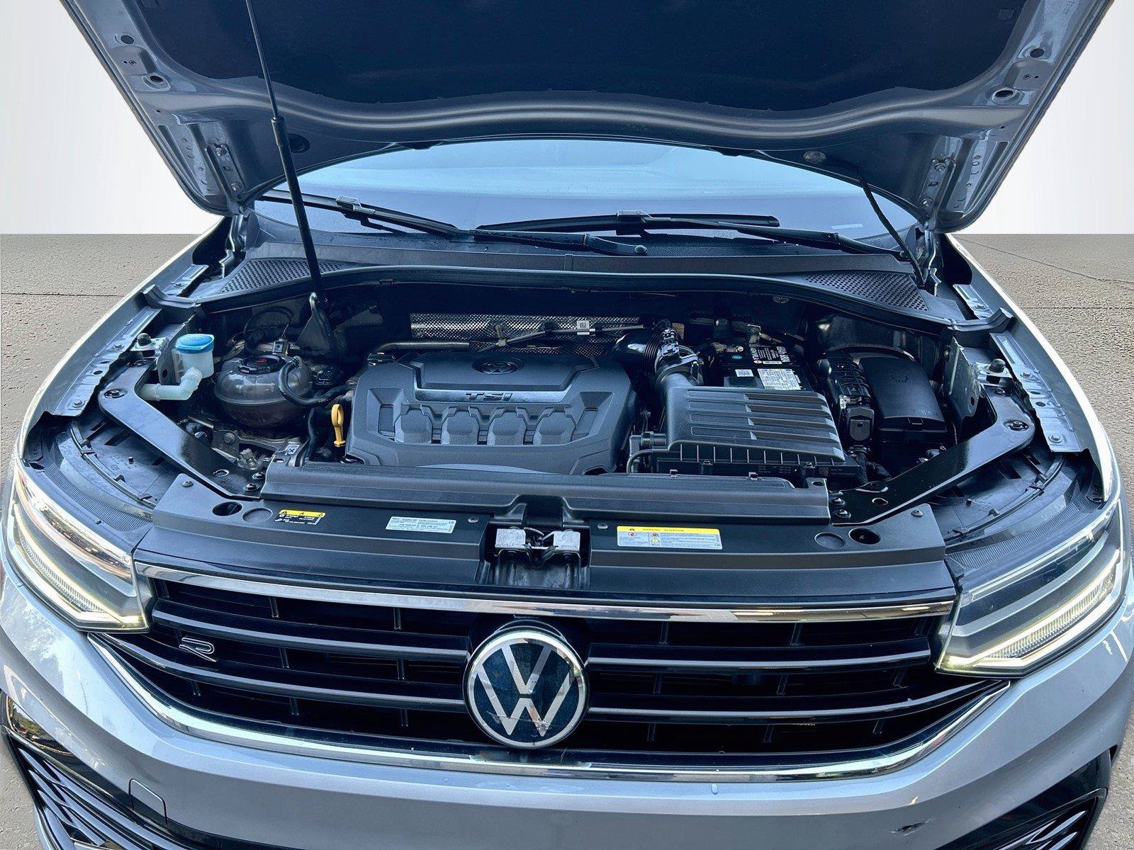 Used 2023 Volkswagen Tiguan SE R-Line FWD image 10