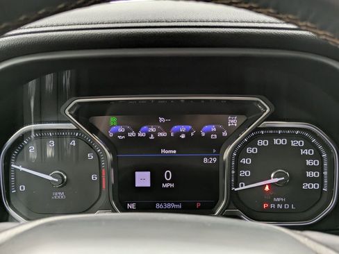 Used 2021 GMC Sierra 1500 AT4 w/ AT4 Premium Package AWD/4WD image 6