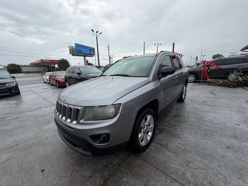 Used 2016 Jeep Compass Sport w/ Power Value Group FWD image 7
