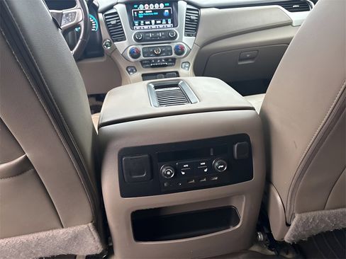 Used 2017 GMC Yukon XL SLT w/ Open Road Package image 24
