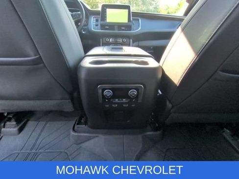 Used 2023 Chevrolet Suburban High Country w/ Advanced Technology Package AWD/4WD image 22