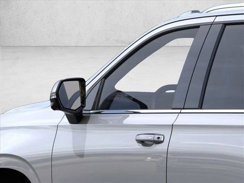 New 2026 Chevrolet Tahoe Premier image 12