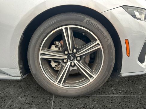 Used 2024 Ford Mustang Premium image 9