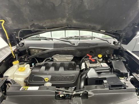 Used 2017 Jeep Compass Latitude image 28