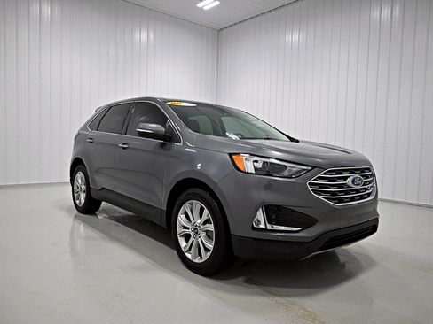 Used 2022 Ford Edge Titanium AWD/4WD image 3