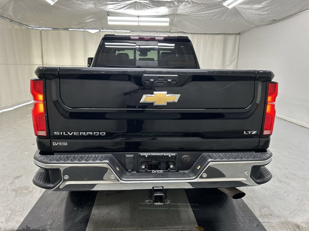 Used 2024 Chevrolet Silverado 3500 LTZ w/ LTZ Premium Package AWD/4WD image 21