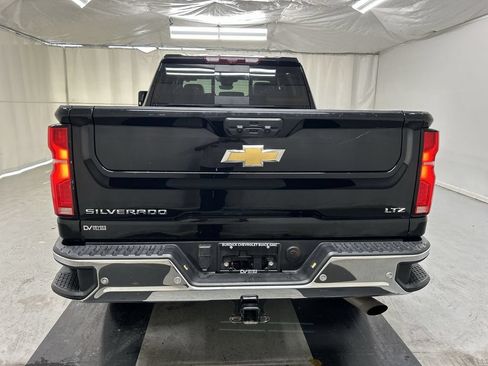 Used 2024 Chevrolet Silverado 3500 LTZ w/ LTZ Premium Package AWD/4WD image 21