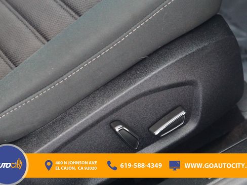 Used 2019 Ford Fusion SE FWD image 15