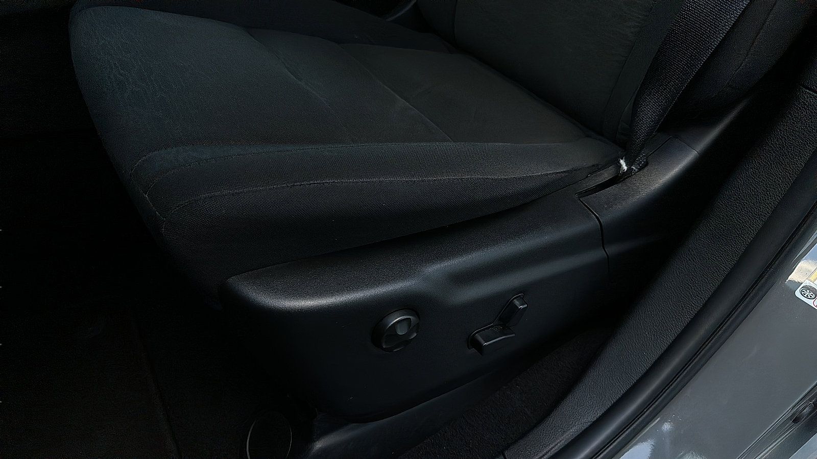 Used 2025 Dodge Durango GT AWD/4WD image 25