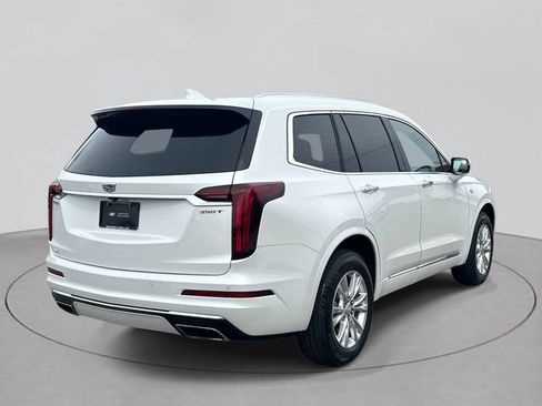 Certified 2024 Cadillac XT6 Luxury w/ LPO, Floor Liner Package AWD/4WD image 5