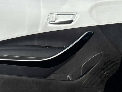 Used 2020 Toyota Corolla XSE image 17