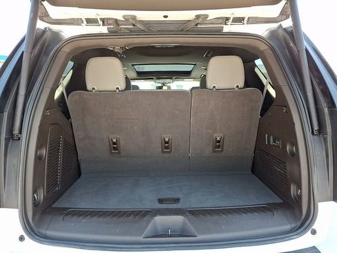 Certified 2022 Chevrolet Tahoe LT w/ Luxury Package AWD/4WD image 31