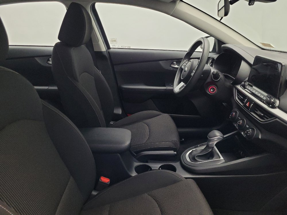 Used 2020 Kia Forte LXS FWD image 21