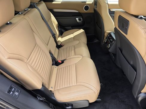 New 2026 Land Rover Discovery Limited Edition AWD/4WD image 5